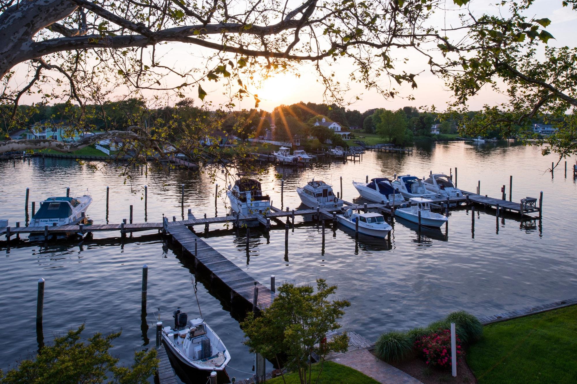 Anchored Inn At Hidden Harbor Deale Экстерьер фото